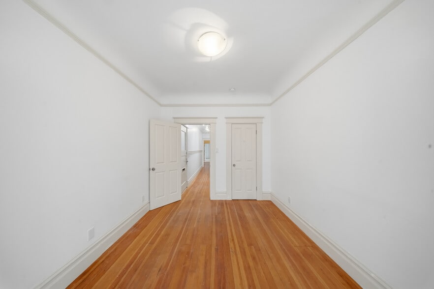 More Photos Of 561 Minna St, San Francisco Multifamily For Sale