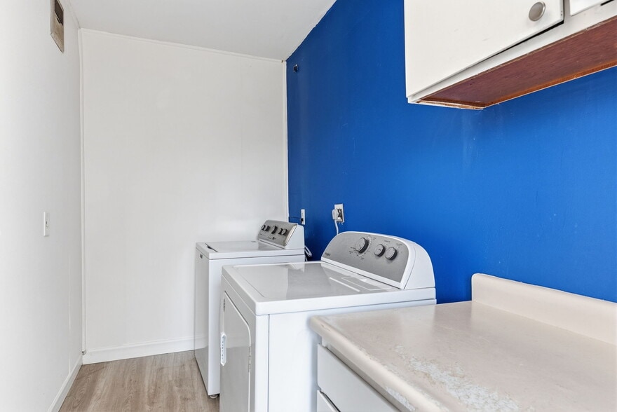 More Photos Of 180 2nd St, Cathlamet Apartments For Sale