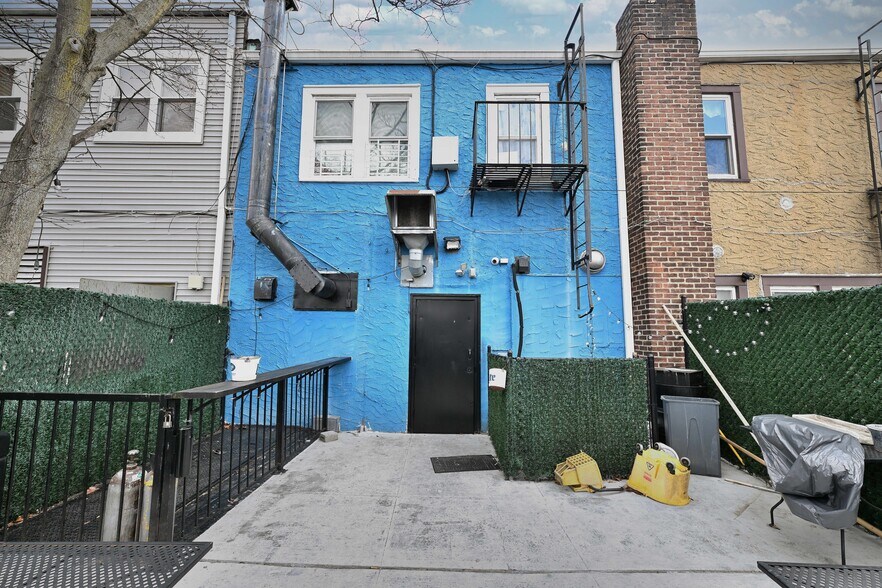 More Photos Of 3116-3118 Long Beach Rd, Oceanside General Retail For Sale