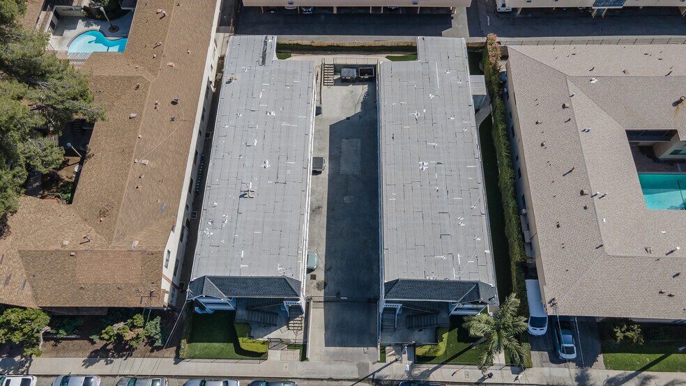 More Photos Of 18356 Napa St, Northridge Apartments For Sale