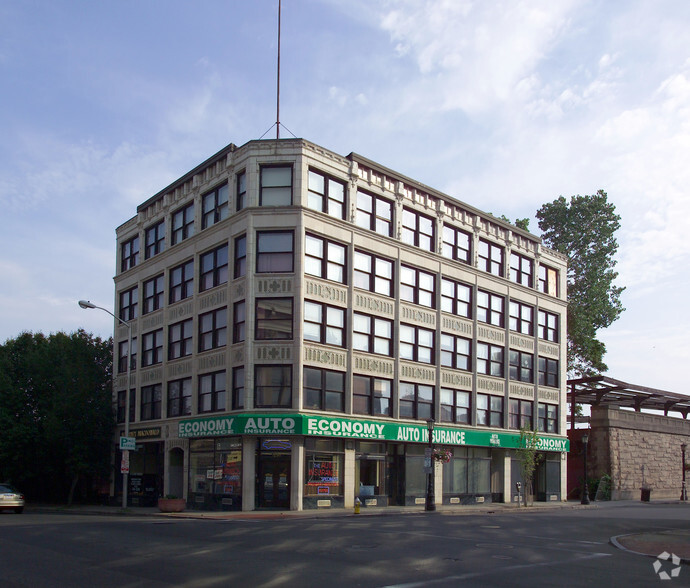 Primary Photo Of 1695-1699 Main St, Springfield Office For Lease