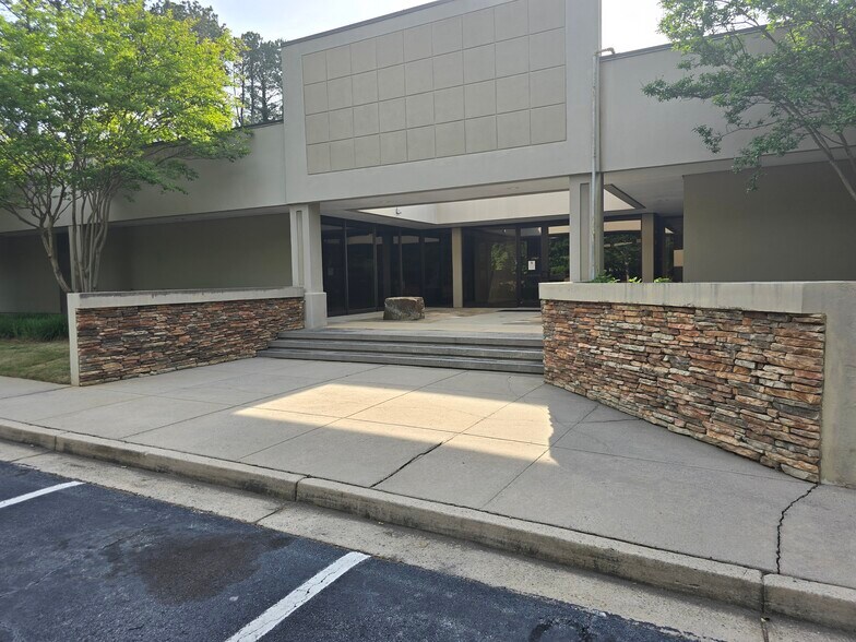 More Photos Of 3320 Holcomb Bridge Rd, Peachtree Corners Office Residential For Lease
