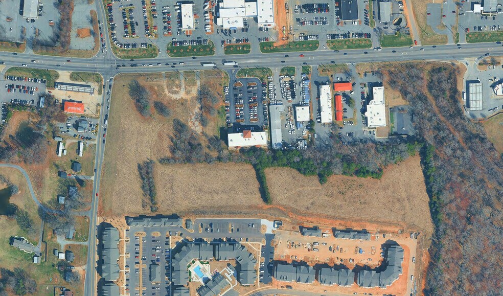More Photos Of 244 Talbert Rd, Mooresville General Retail For Lease