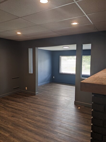 More Photos Of 485-487 Front St, Berea Office Residential For Sale