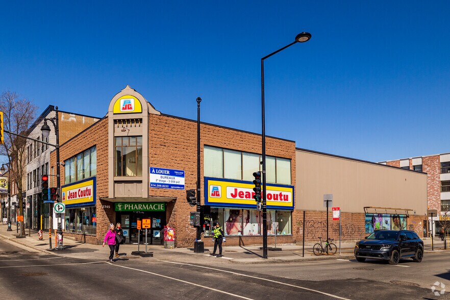 Primary Photo Of 3745-3755 Boul Saint-Laurent, Montréal Drugstore For Lease