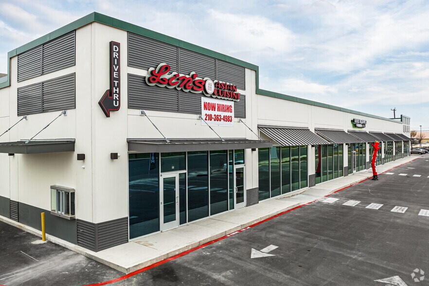 More Photos Of 8622 Huebner Rd, San Antonio Storefront For Lease