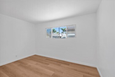 More Photos Of 1460 Grand Ave, San Diego Apartments For Sale