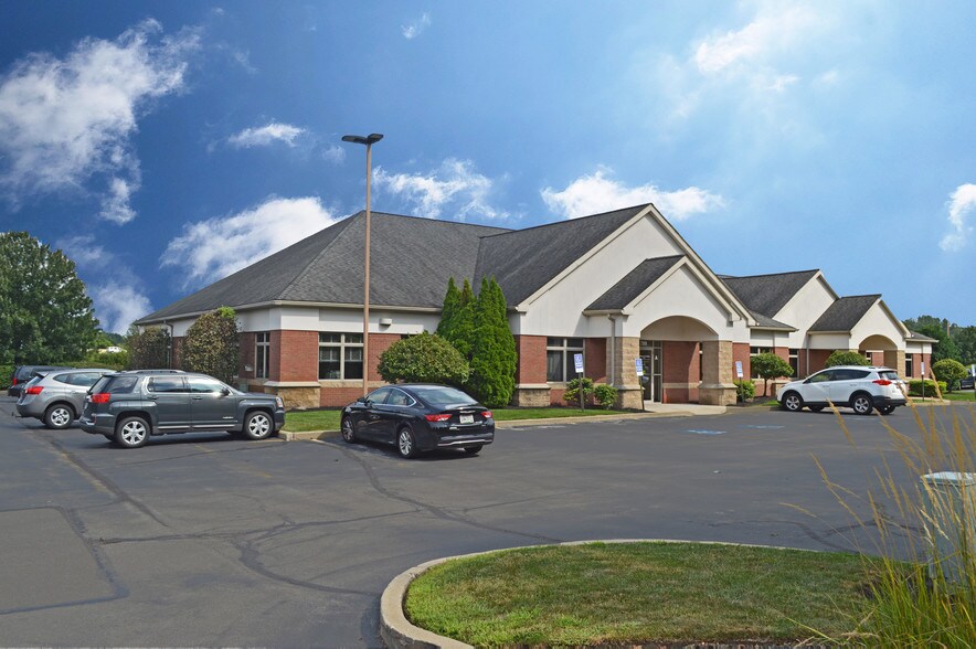 Primary Photo Of 789 White Pond Dr, Akron Medical For Lease