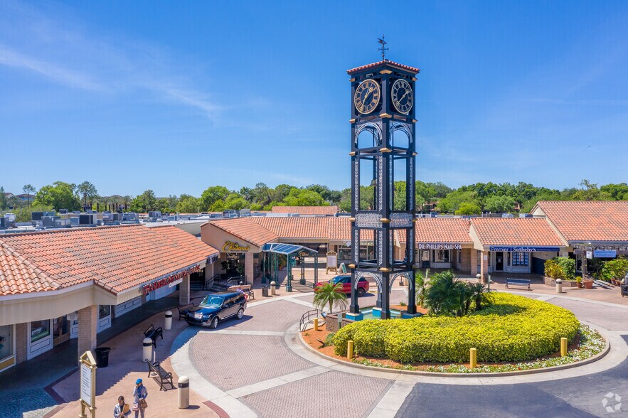 More Photos Of 7506-7524 Dr Phillips Blvd, Orlando Unknown For Lease