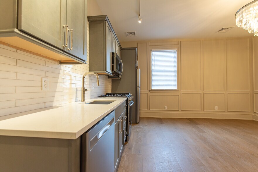 More Photos Of 215 Broadway, Providence Apartments For Sale