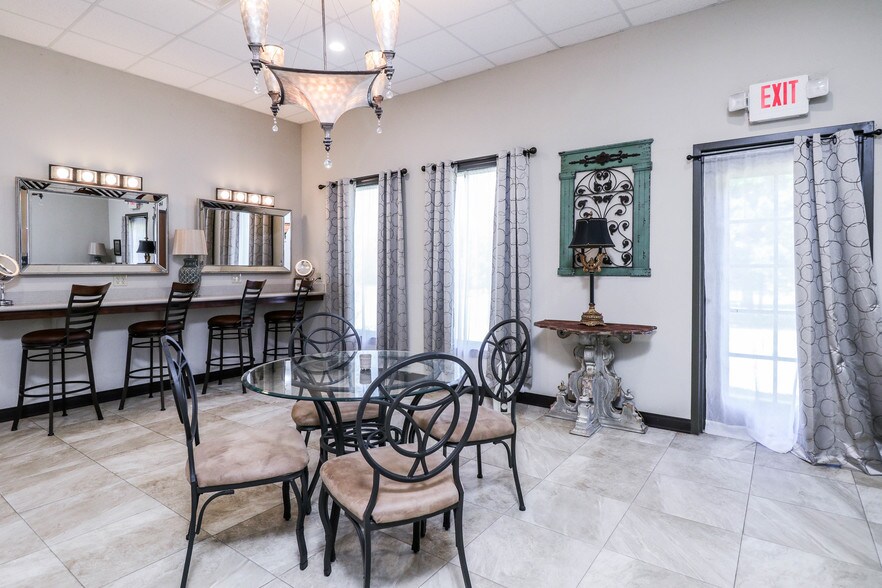 More Photos Of 14284 State Highway 322 N, Kilgore Lodge Meeting Hall For Sale