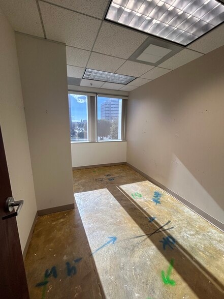 More Photos Of 50 N La Cienega Blvd, Beverly Hills Coworking Space
