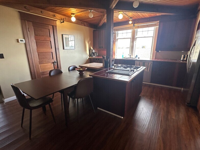 More Photos Of 1369 G St, Arcata Office Residential For Sale