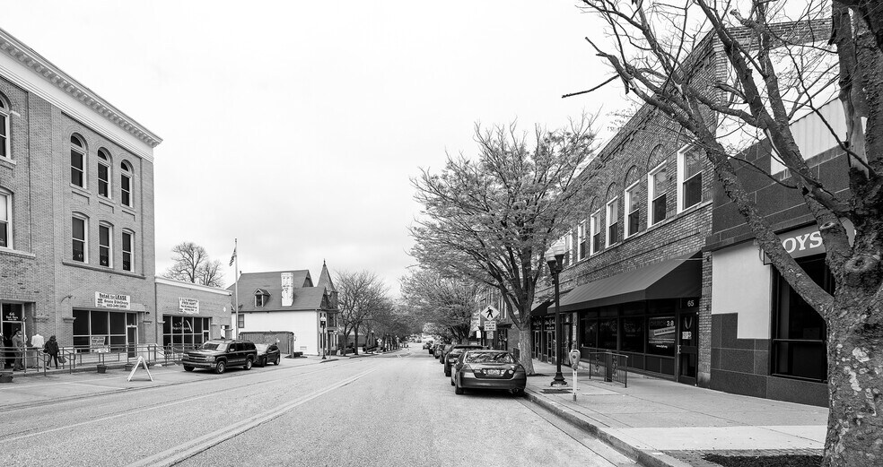 More Photos Of 61-65 E Main St, Westminster Office For Lease