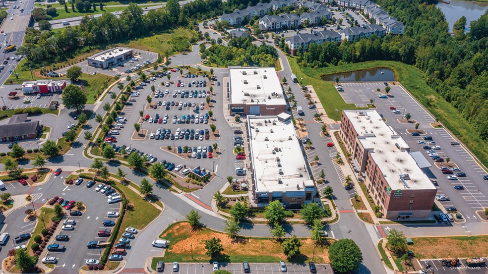 More Photos Of 6350 Clemmons Point Dr, Clemmons Freestanding For Lease