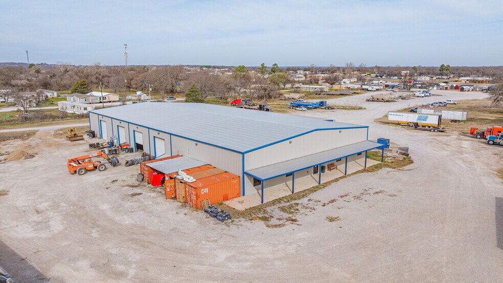 More Photos Of 4610 E Highway 199, Springtown General Retail For Sale