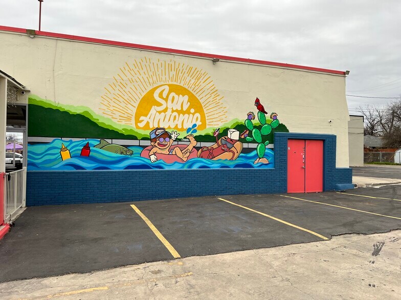 More Photos Of 2602-2620 S Presa St, San Antonio Unknown For Lease