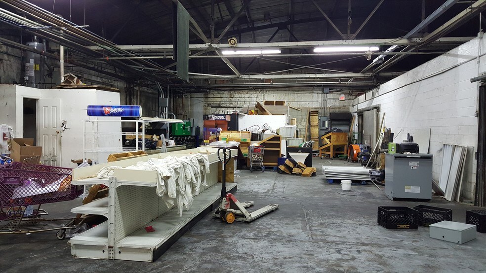 More Photos Of 926-932 Broadway, Newark Freestanding For Lease