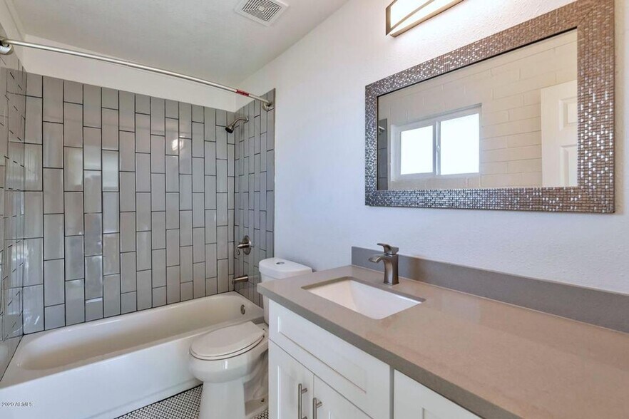 More Photos Of 6725 E Earll Dr, Scottsdale Apartments For Sale