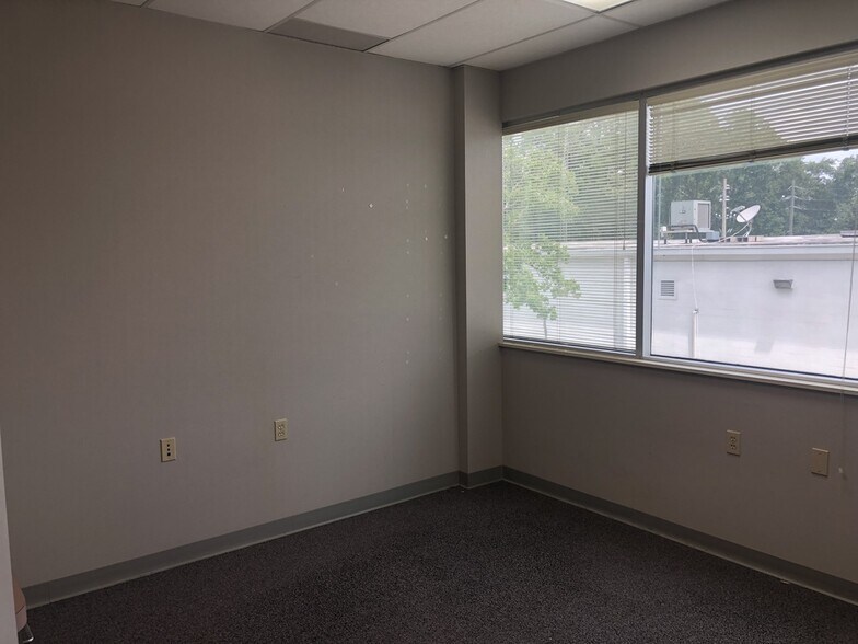 More Photos Of 3550 University Blvd S, Jacksonville Medical For Lease