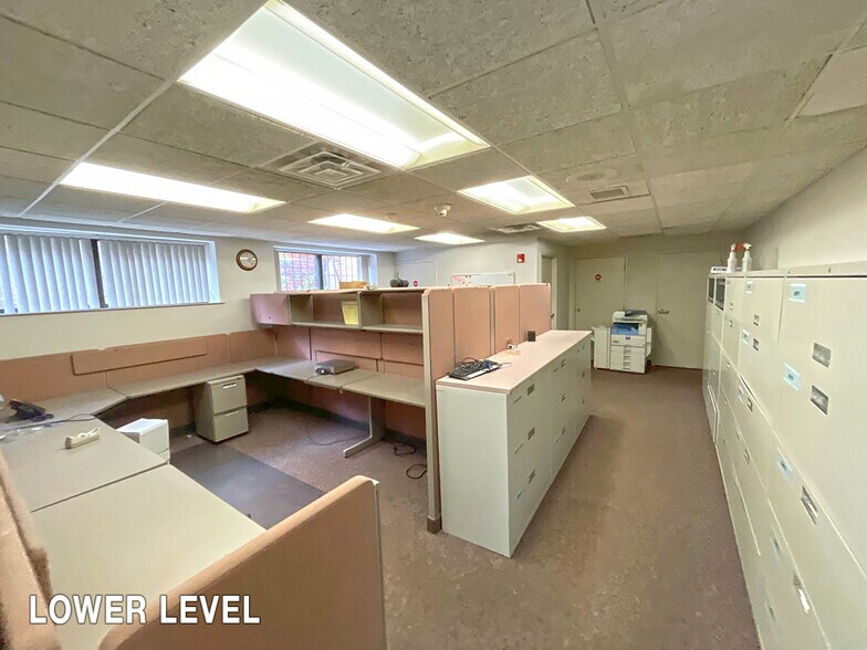 More Photos Of 1029 Mumma Rd, Lemoyne Office For Lease