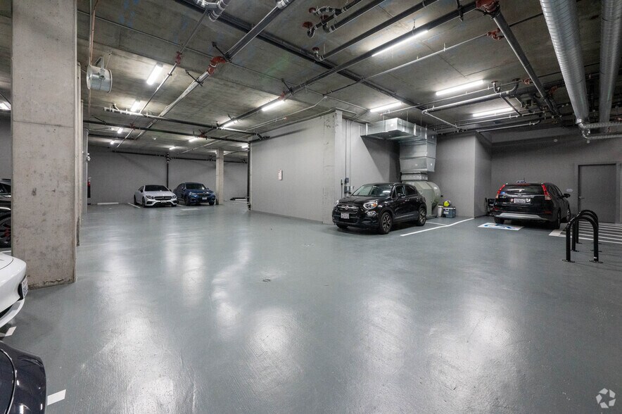 More Photos Of 793 S Van Ness Ave, San Francisco Apartments For Lease