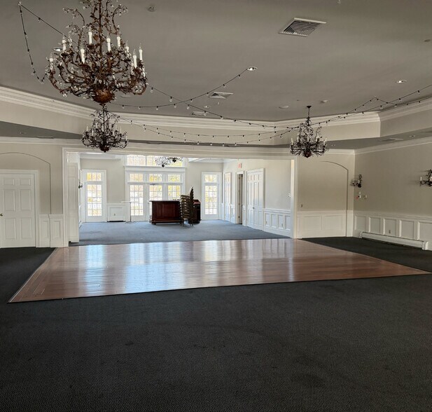 More Photos Of 18 Lake Dr, Mountain Lakes Lodge Meeting Hall For Lease