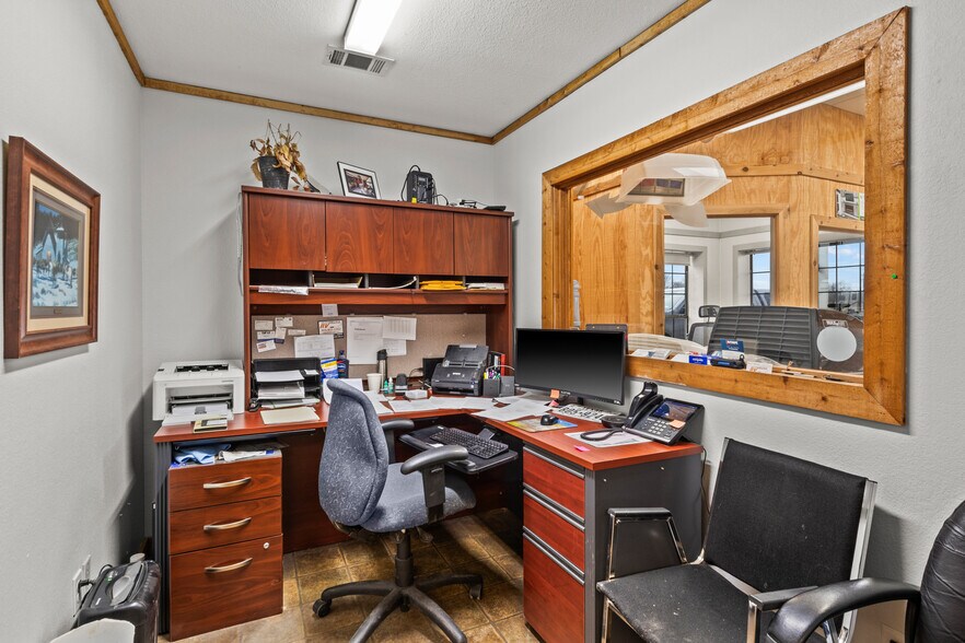 More Photos Of 1242 Loop 179, Pittsburg Specialty For Sale