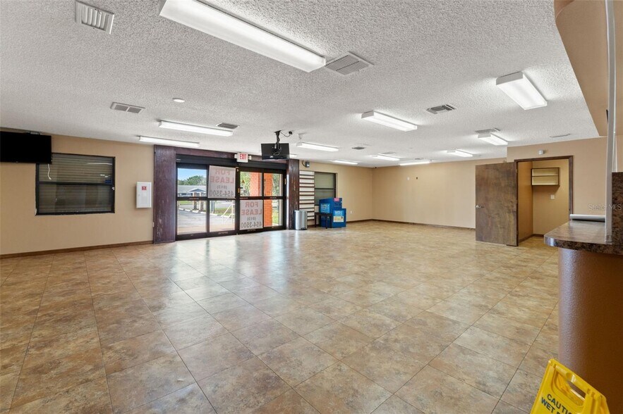 More Photos Of 10507 Spring Hill Dr, Spring Hill Medical For Lease