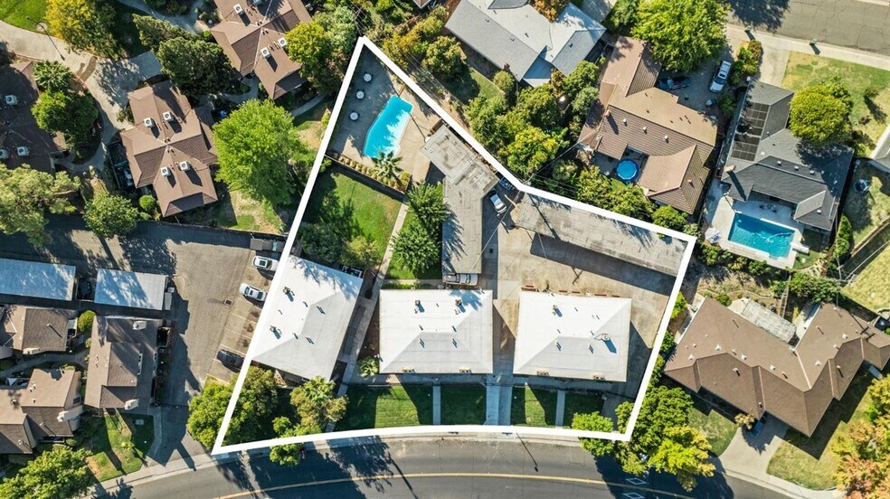 More Photos Of 6004-6012 Gloria Dr, Sacramento Apartments For Sale