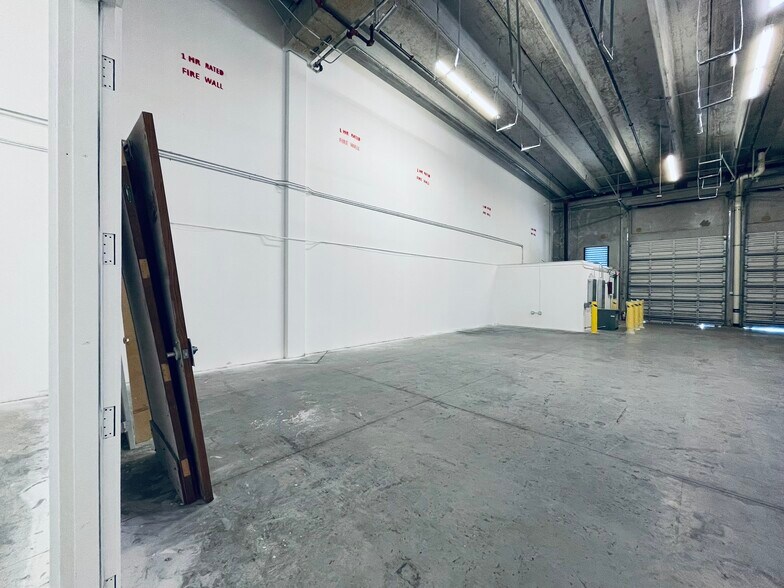 More Photos Of 757 Shotgun Rd, Sunrise Light Manufacturing For Lease