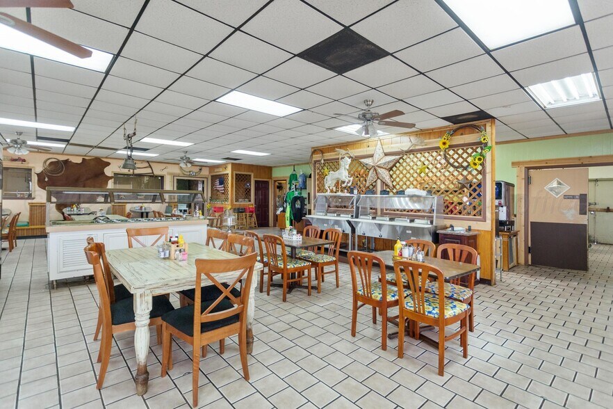 More Photos Of 103 Interstate 40, Shamrock Restaurant For Sale
