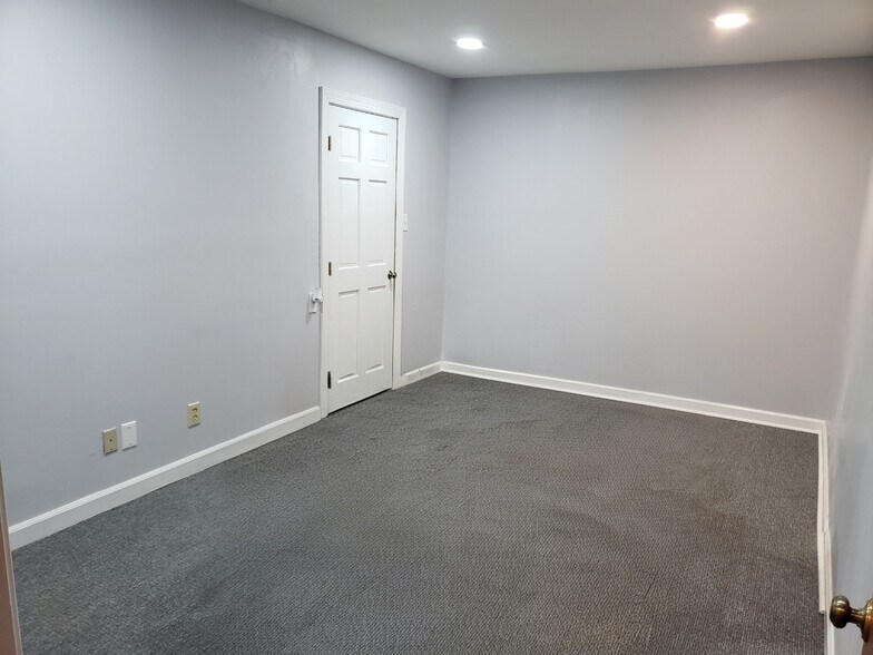 More Photos Of 411 Andrews Rd, Durham Office For Sale