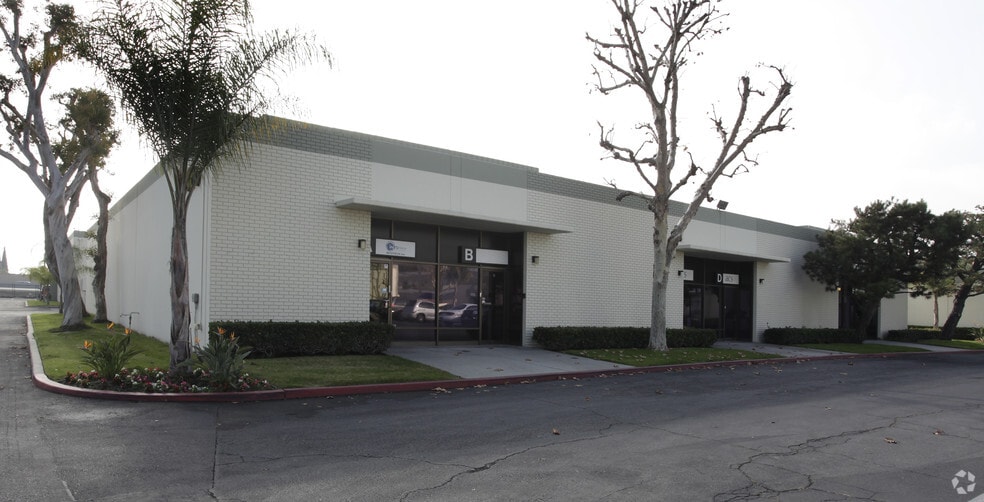 More Photos Of 6860 Orangethorpe Ave, Buena Park Warehouse For Lease