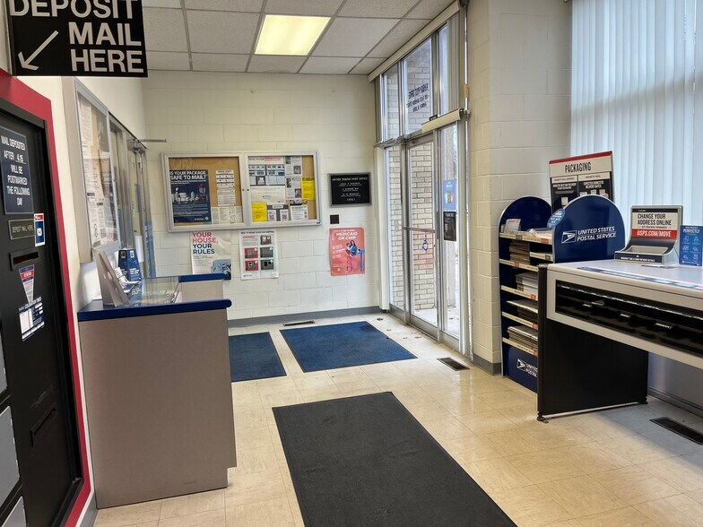 More Photos Of 215 E Division St, Amboy Post Office For Sale