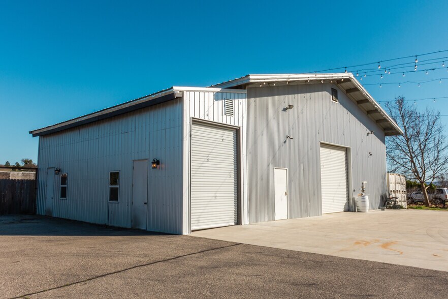 More Photos Of 1020 Penman Springs Rd, Paso Robles Winery Vineyard For Sale