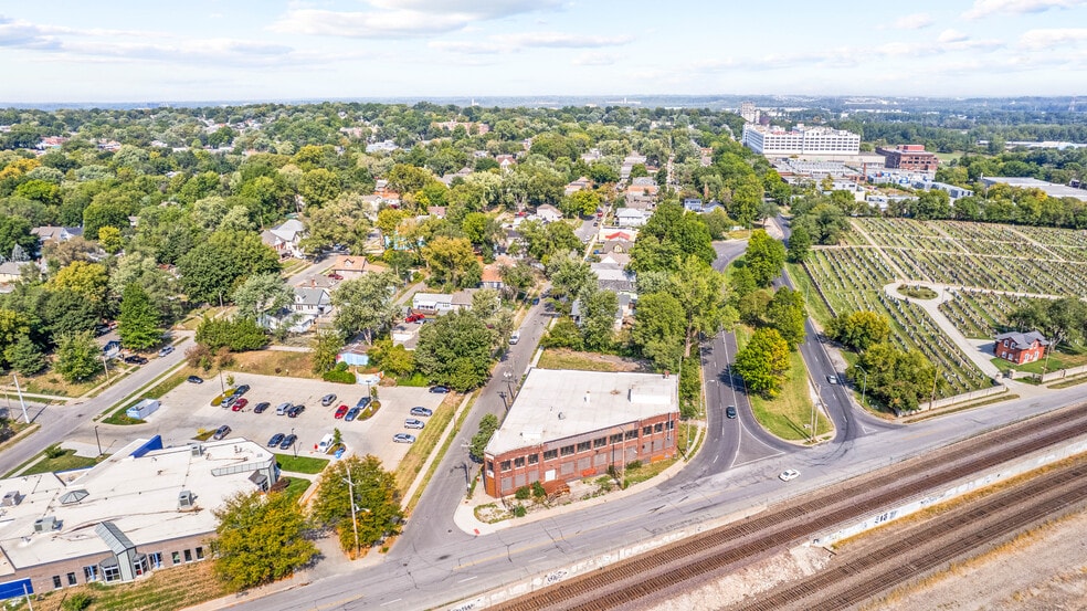 More Photos Of 6100 Wilson Ave, Kansas City Warehouse For Sale
