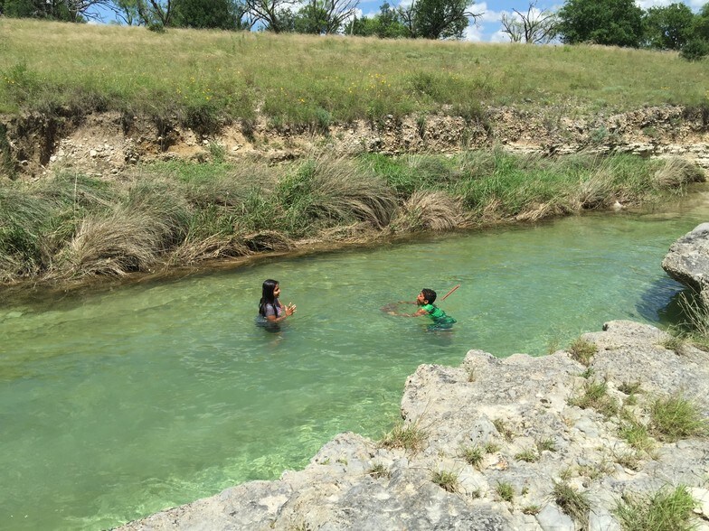 More Photos Of 7070 S US Highway 83, Concan Hotel For Sale