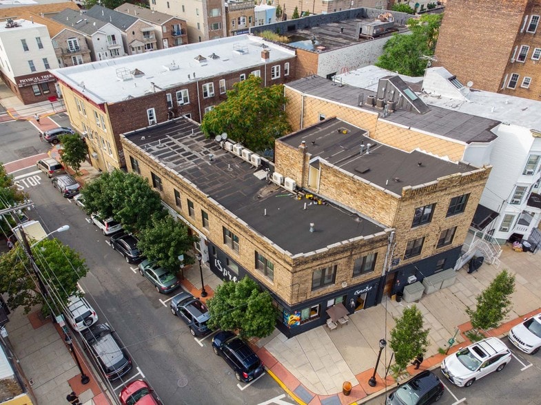 More Photos Of 4701-4705 Park Ave, Union City Apartments For Sale