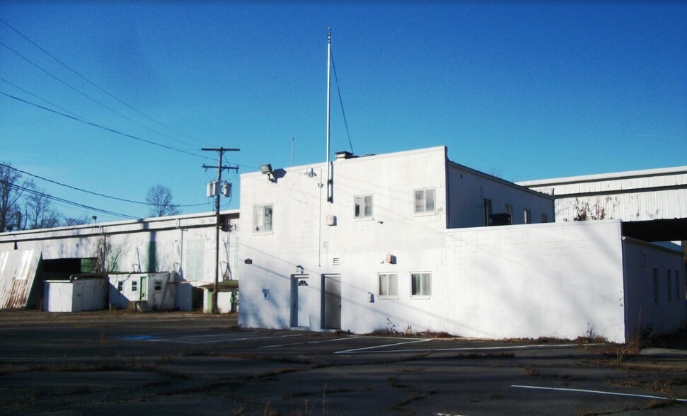 More Photos Of 8333 Zug Rd, Bowie Distribution For Sale