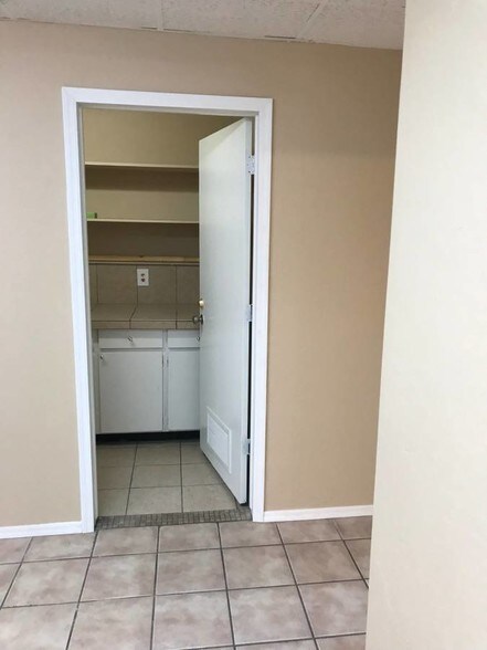 More Photos Of 3100 S Rural Rd, Tempe Office Residential For Lease