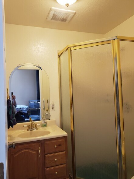 More Photos Of 13279 Roadrunner Loop, Red Bluff Airplane Hangar For Sale