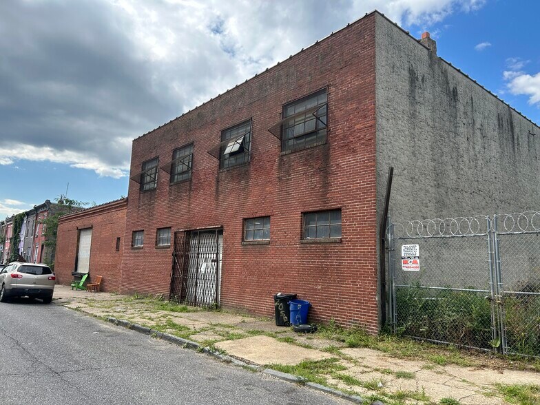 More Photos Of 2111-2141 E Rush St, Philadelphia Warehouse For Lease