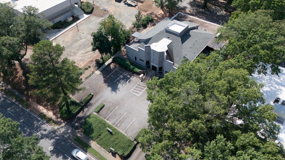 More Photos Of 1977 N Park Pl SE, Atlanta Medical For Lease