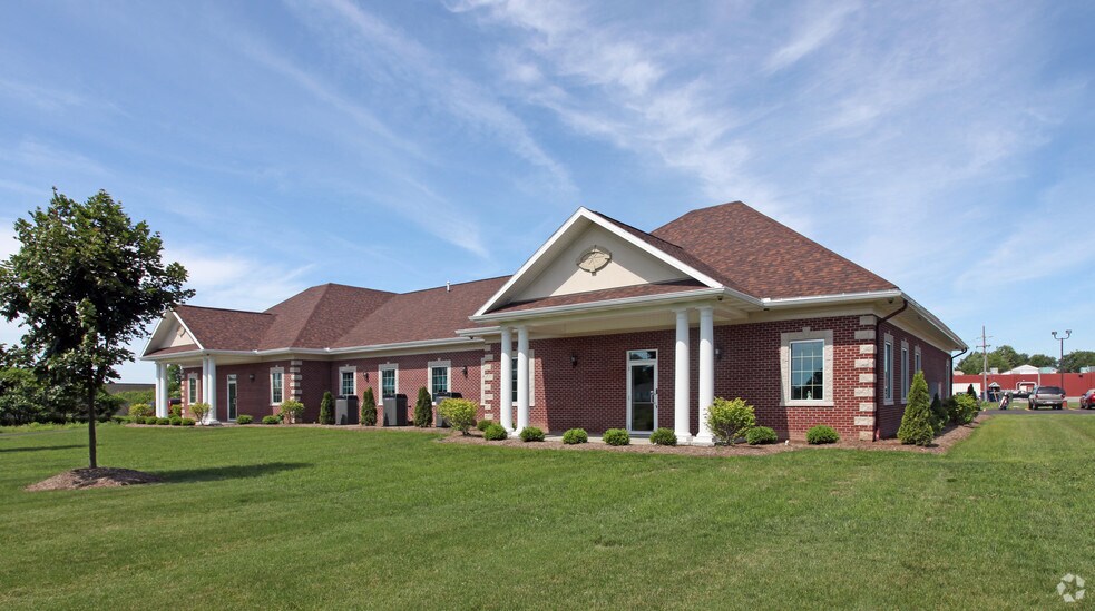 Primary Photo Of 5862 Snyder Dr, Lockport Office For Sale
