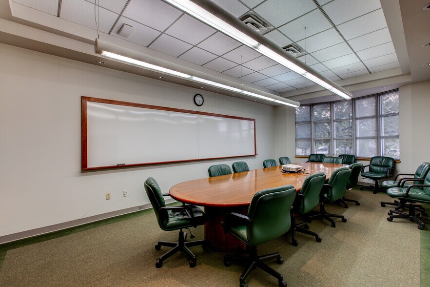 More Photos Of 5878 S Rapp St, Littleton Office For Sale