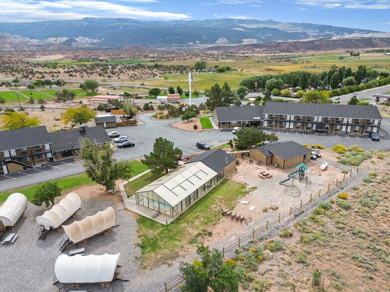 More Photos Of 955 E Utah State Route 24, Torrey Hotel For Sale