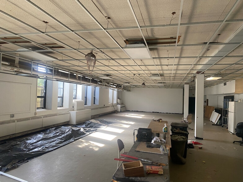 More Photos Of 2200 Market St, Harrisburg Schools For Sale
