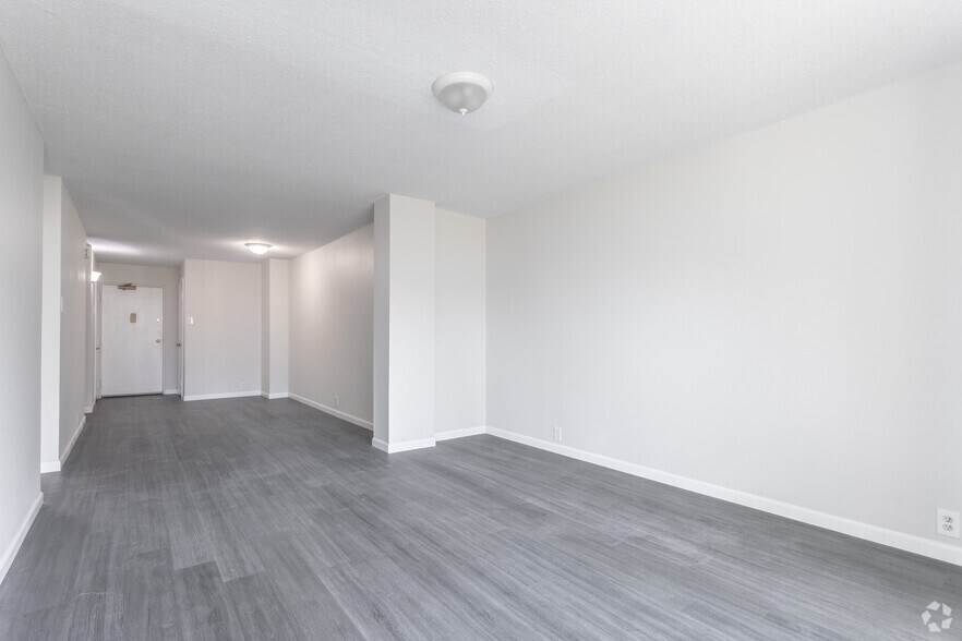 More Photos Of 2 28th St, Newport News Apartments For Sale