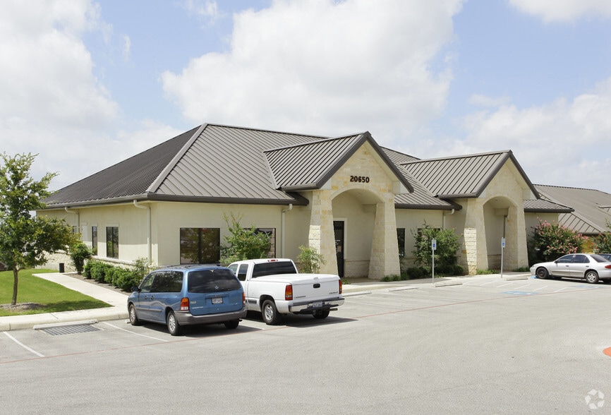 More Photos Of 20650 Stone Oak Pky, San Antonio Office For Lease